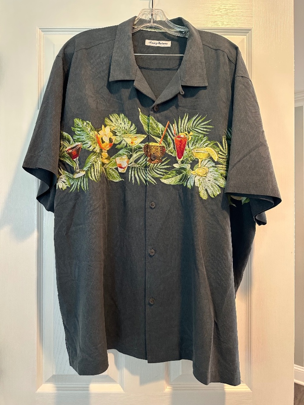Tommy Bahama Casual Short Sleeve Button Down Shirt